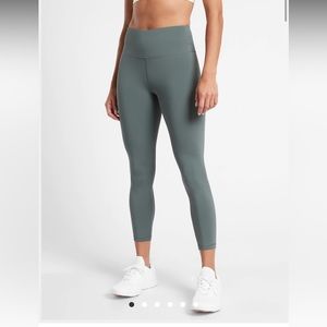 Athleta Elation 7/8 Training Legging
